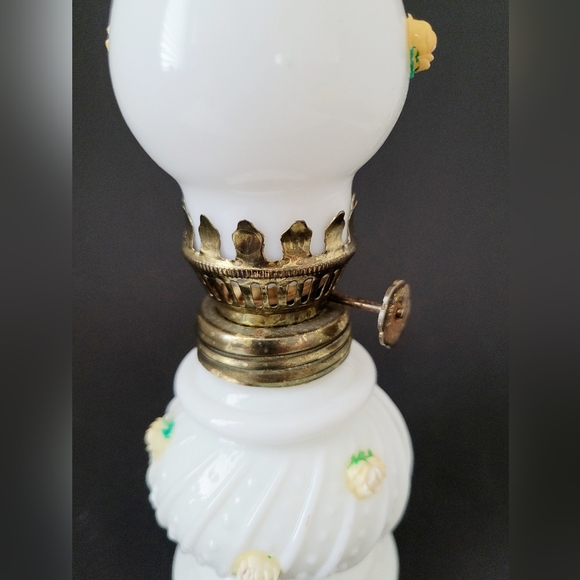 Vintage White Milk Glass w/ Rose Flowers Oil Lamp, Vintage Home Decor] Vintage - Picture 6 of 8